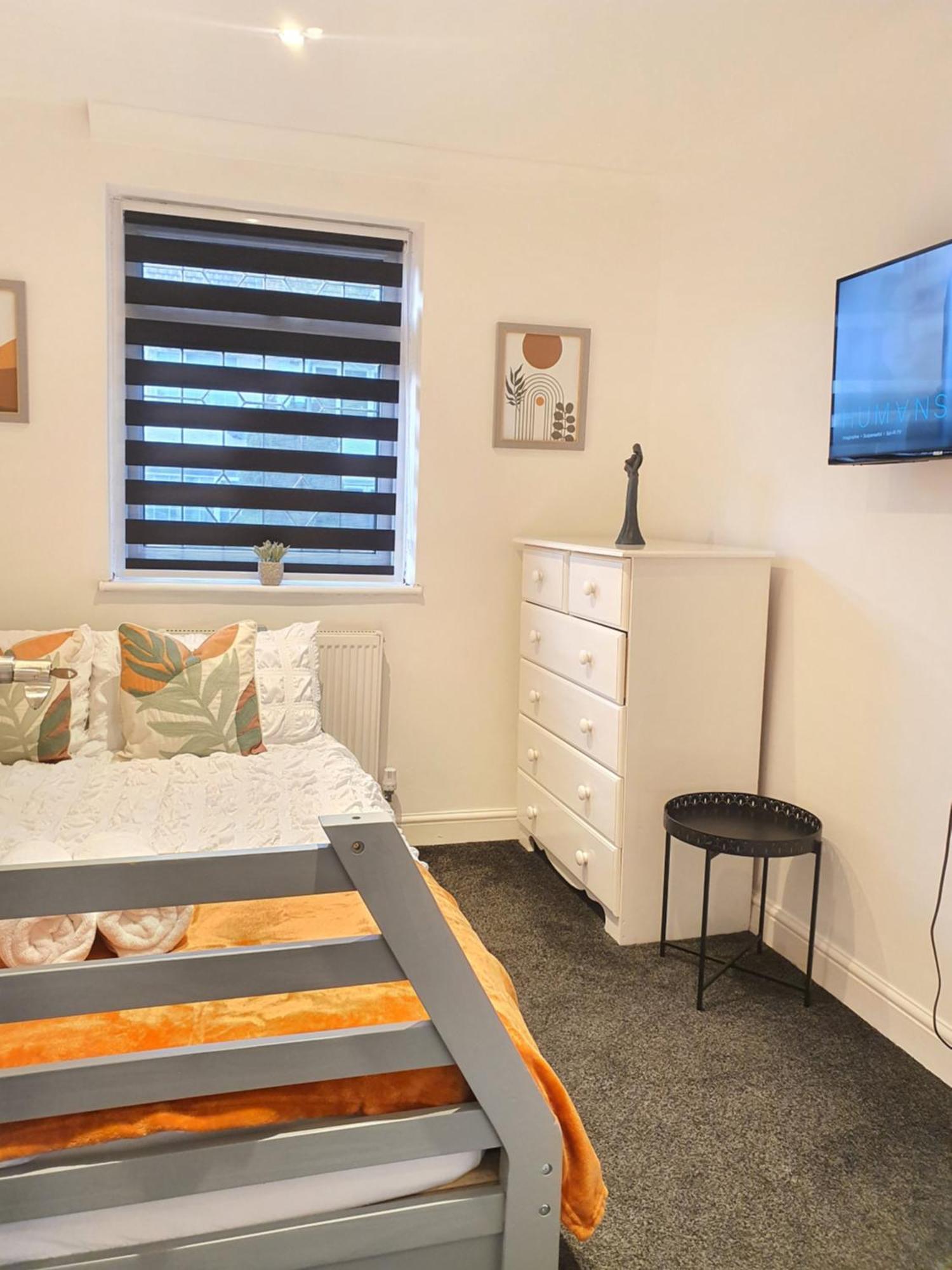 Deluxe Small Double Room - Travelling Professionals Luton  Exterior foto